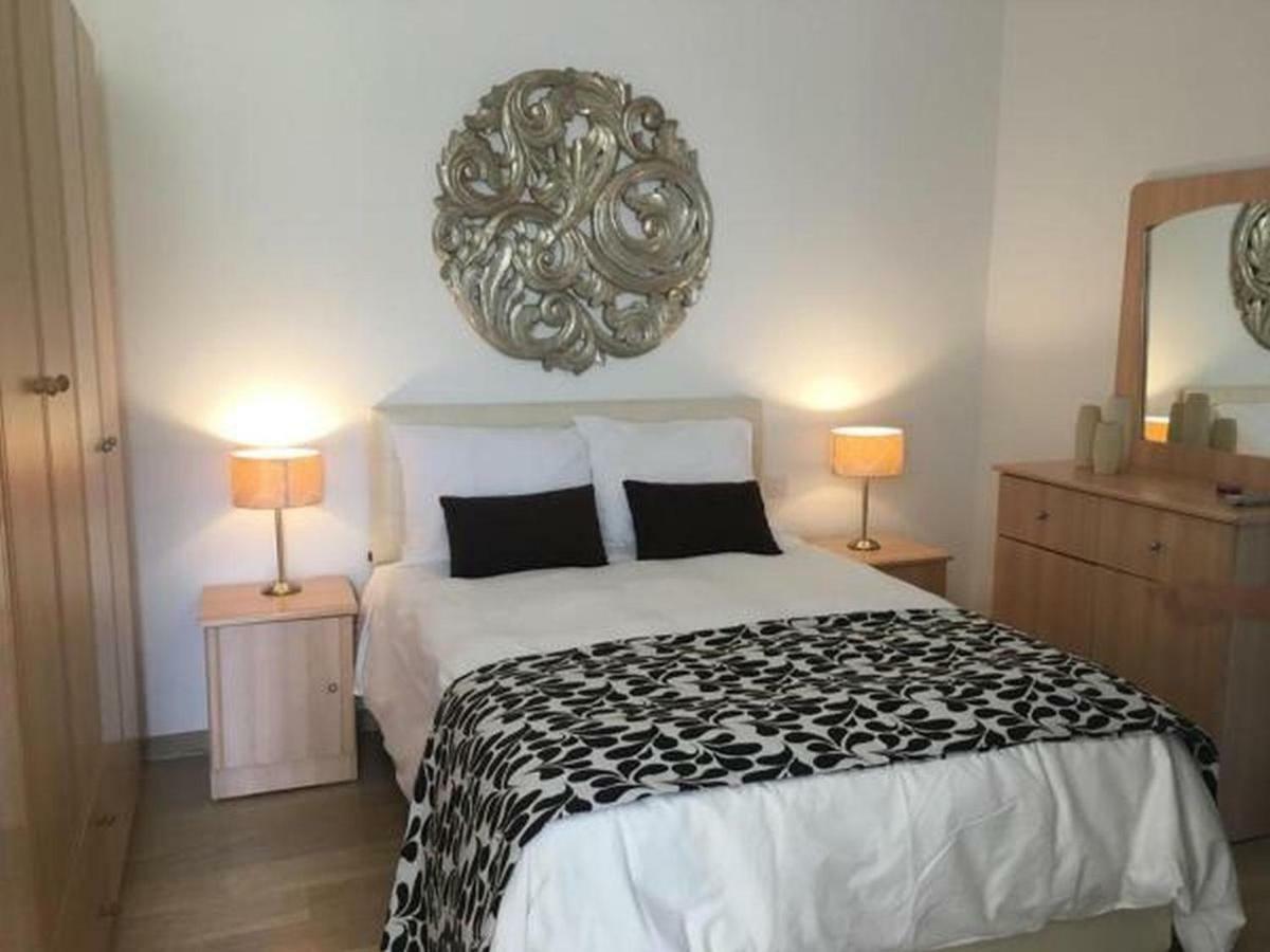 Ocean View, Apartment 1 Marsaskala Buitenkant foto